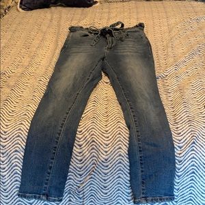 Paper bag skinny jeans